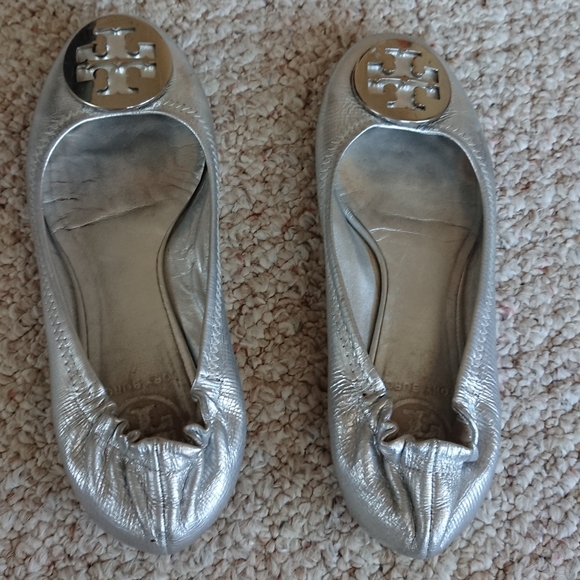 Tory Burch Minnie Travel Leather Ballet Flat size 6 in silver - Picture 11 of 11